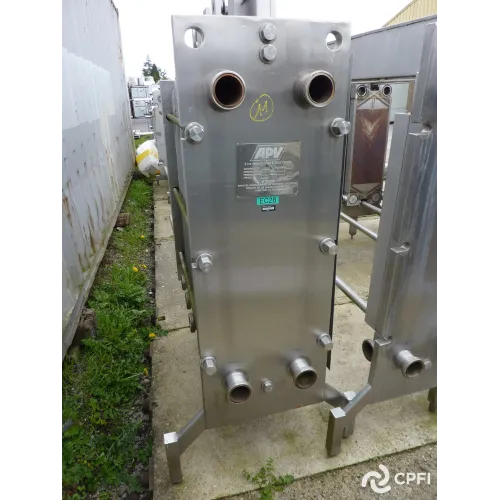 ECHANGEUR REFROIDISSEUR DE 2 x 25000 L/h de LAIT APV-SPX N35
