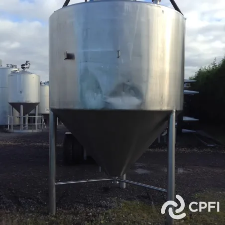Cuve SANS MARQUE 5800L